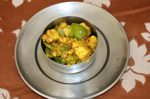 Read more about the article Paneer Simla Mirch Recipe – Fresh Cheese with Bell Peppers – 3 Mar 12