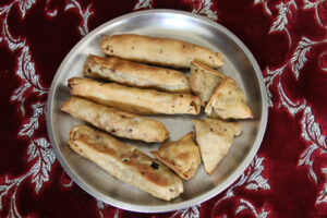 Read more about the article Ayurvedic Samosas and Rolls – Recipe for a healthy Alternative without deep-frying – 5 Oct 13