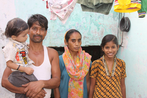 Von Uttarakhand nach Vrindavan, doch immer noch nicht wirklich sesshaft - Unsere Schulkinder - 1 Nov 13