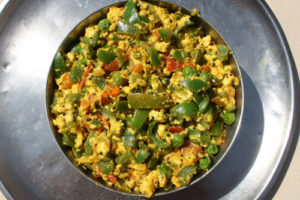 Read more about the article Matar Paneer Shimla Mirch – Indian Cheese with Bell Pepper and Green Peas – 8 Mar 14