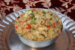 Read more about the article Dalia Kichadi – Recipe for Broken Wheat Vegetable Porridge – 17 Jan 15