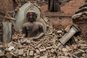 Read more about the article Gebete für Erdbeben-Opfer in Nepal? Zu wem? Demjenigen, der das alles verursacht hat? – 27 Apr 15