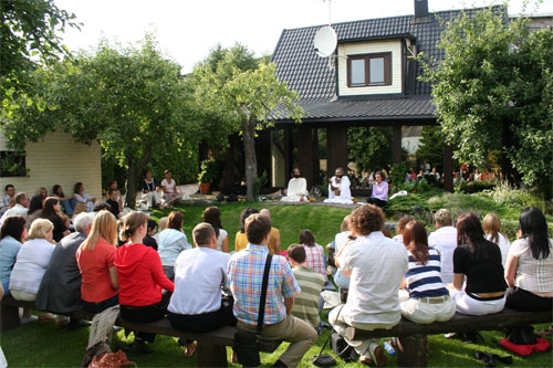 Read more about the article Darshan – Group Meditation in Kaunas – 16 Jul 08