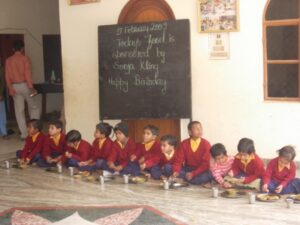 Read more about the article Spende Essen für einen Tag für die Kinder der Schule – 19 Feb 09